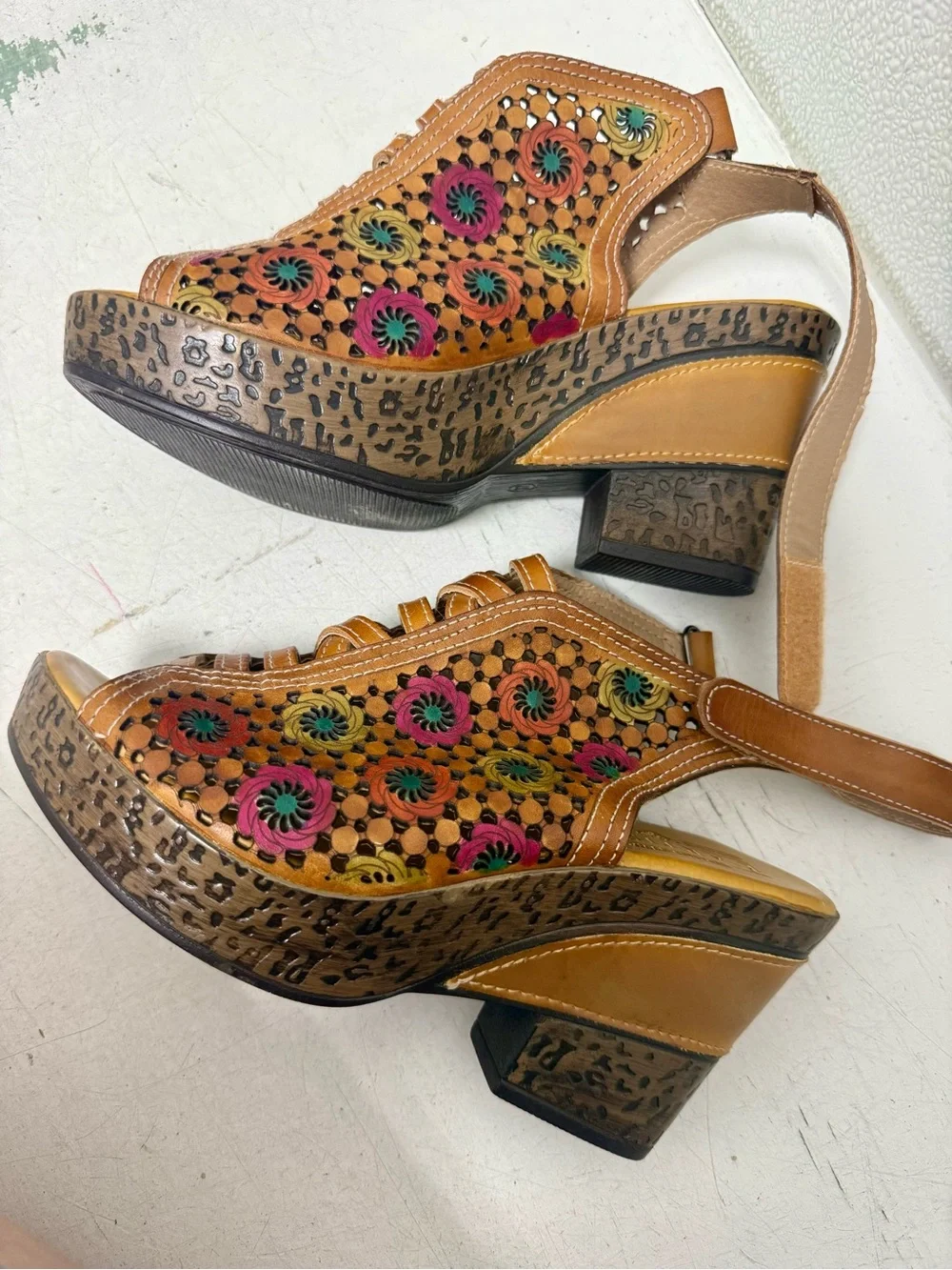 L’Artiste by Spring Step Floral Leather Platform Wedges - Boho (EU 37/US 6.5-7)
